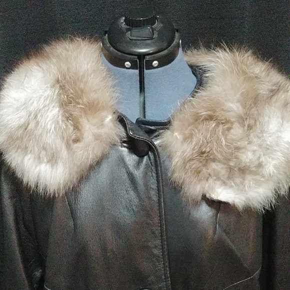 Leather Coat with Fur Collar - Picture 3 of 8